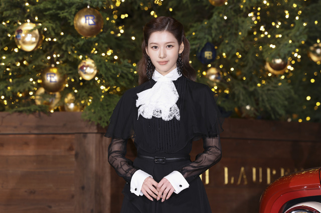 ラルフ ローレン 東京ミッドタウン ツリー点灯式に登場したSANA（TWICE）