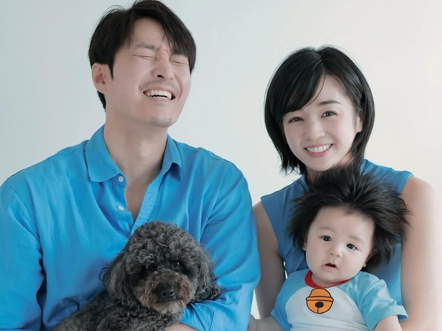 “18歳年下”の日本人女性と結婚した韓国俳優、“BTSメンバー似”と話題の息子のイメチェン姿を公開【PHOTO】