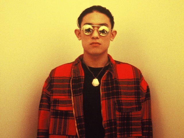 ソロデビュー翌日にホテルで“不可解な最期”…23歳で突然この世を去った韓国レジェンド歌手、30周忌