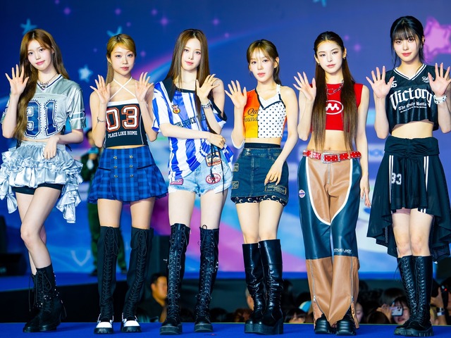 日本人メンバー所属のizna、“デビュー1周年”を迎えファンへ感謝のコメント「いつもありがとう、大好き」