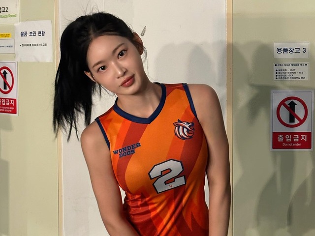 「最高ですね」韓国の24歳女子バレー選手が話題沸騰！アイドル級の美貌、TV番組出演で注目の的に【PHOTO】