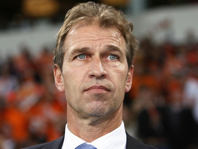 韓国代表の日韓ワールドカップ4強に貢献、Jリーグで指揮も…ピム・ファーベークさんがこの世を去って6年