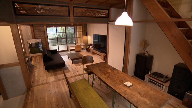 元々２部屋あった和室をひとつの空間にした15帖のリビングダイニング©ＭＢＳ