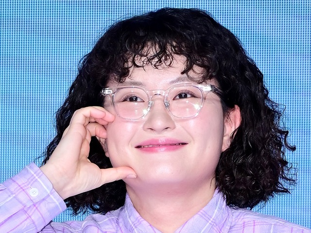 “刑務所レベル”のオフィスで社員を働かせた韓国ユーチューバー、登録解除者が続出