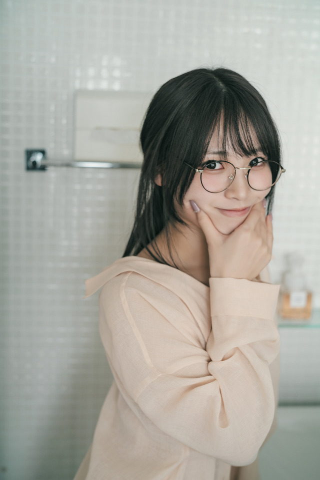 （共通封入ポストカード）SKE48・入内嶋涼1st写真集『さやけき光』撮影/時永大吾（C）ゼスト