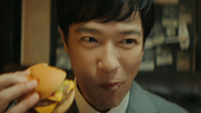 ダブルチーズバーガー「青春を取り戻すバーガー」篇