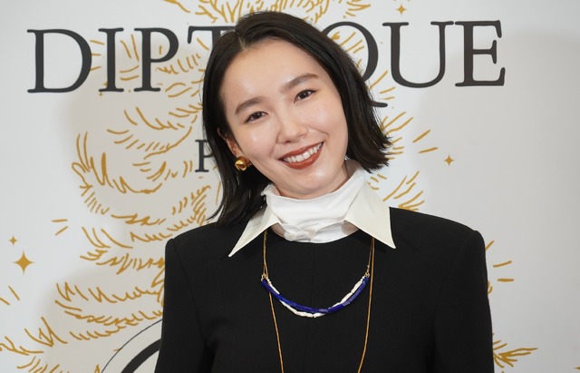 飯豊まりえ【写真：竹内みちまろ】