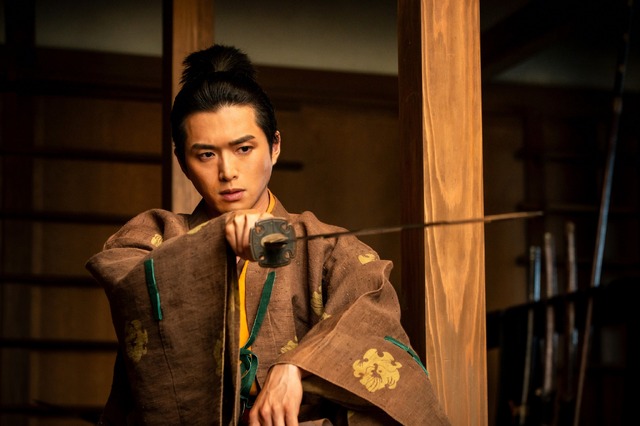 佐々成政／白州迅（C）NHK