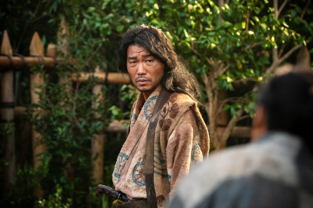 蜂須賀正勝／高橋努（C）NHK