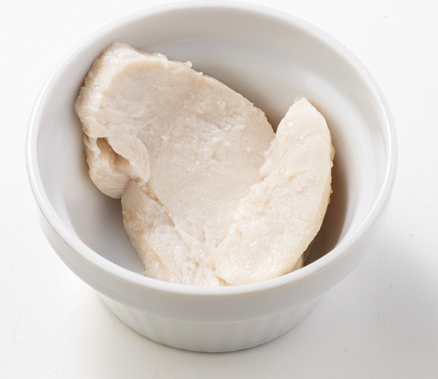 サラダチキン（税込55円）