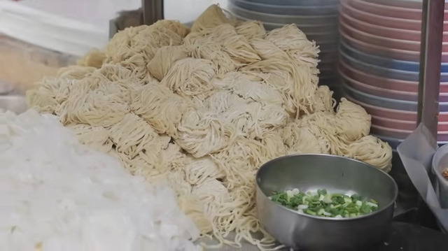 リムラオゴウ ヤワラート店©Nishio Travel