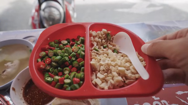 ウアン・カオマンガイ©Nishio Travel