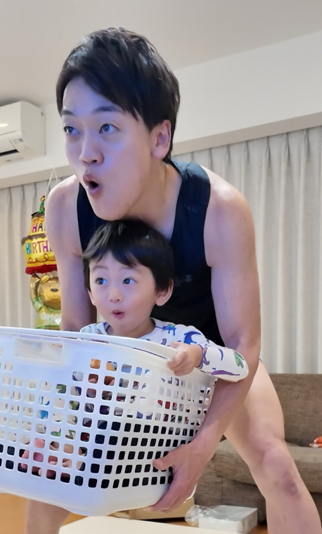 画像はおばたのお兄さんアメーバオフィシャルブログより