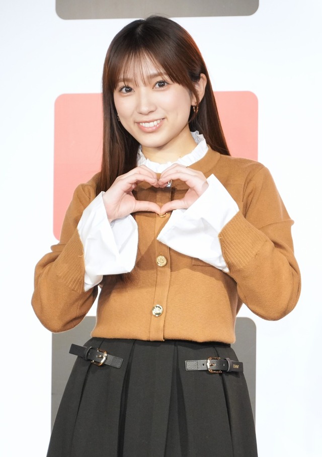 矢吹奈子【撮影：小宮山あきの】