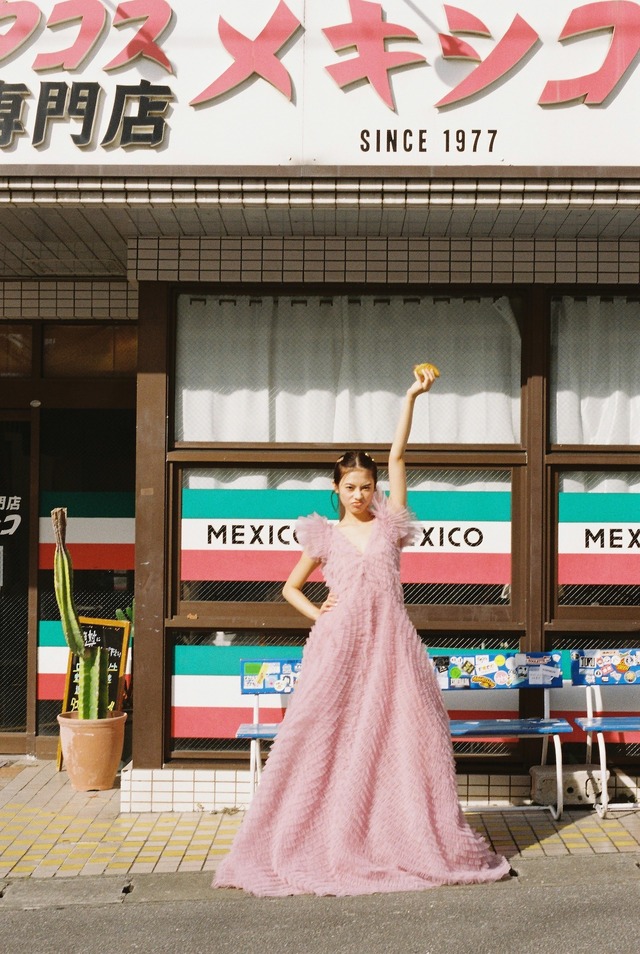 『ゼクシィ国内リゾートウエディング2026 Spring & Summer』（C）リクルート