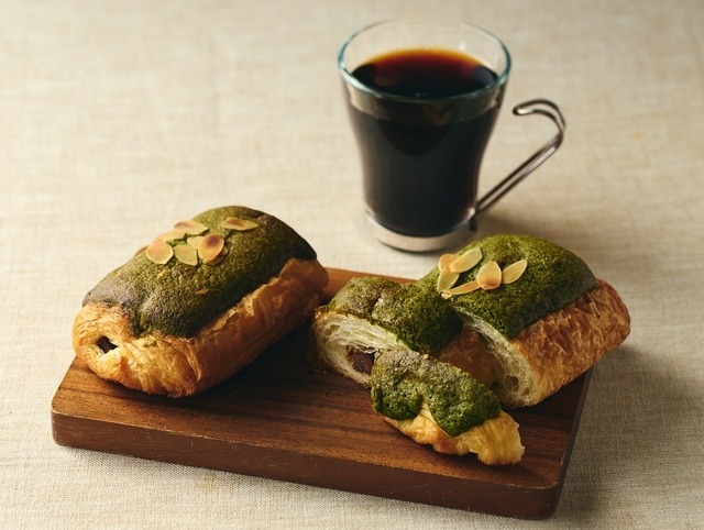 「抹茶パン・オ・ショコラ」　380円