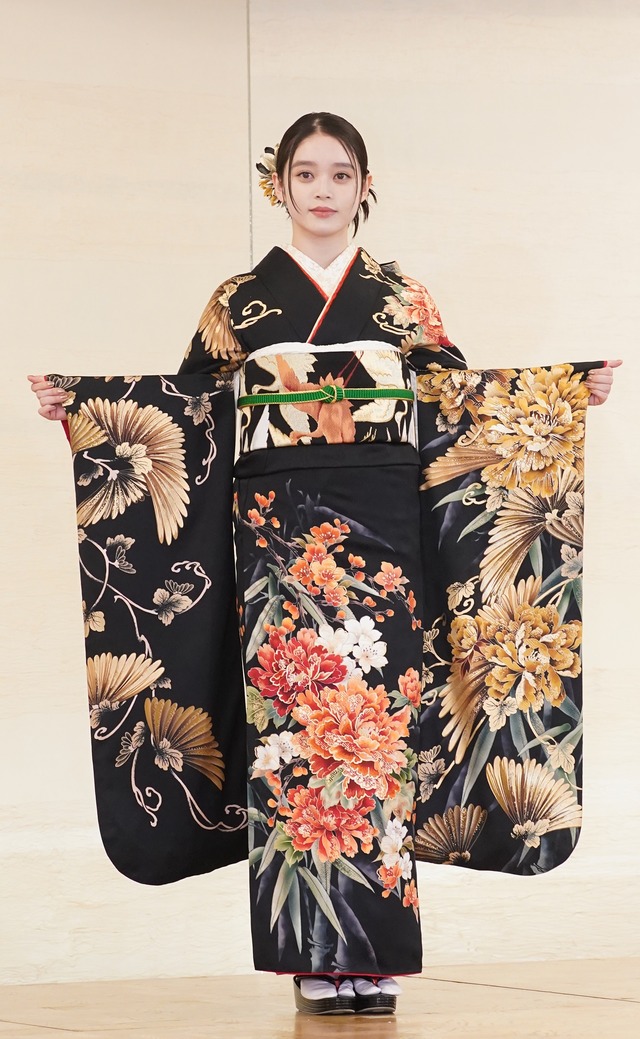 髙石あかり【写真：竹内みちまろ】