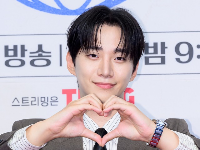 2PM・ジュノ、誕生日ファンミーティングが販売と同時に“即完売”！圧倒的な人気を証明