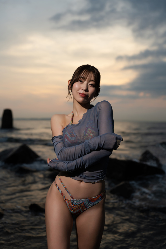 凛咲子 デジタル写真集『PICTURA』