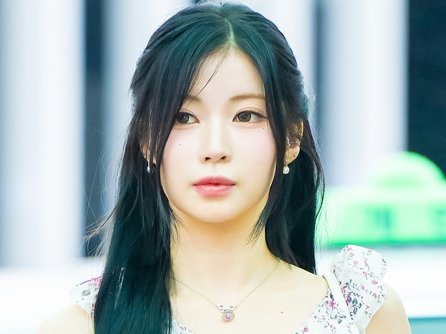 「最終学歴が幼稚園」発言で話題の日本人K-POPアイドル、現実感ゼロの“儚げショット”にファン悶絶【PHOTO】