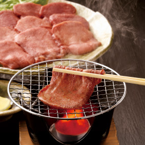 福袋購入者はその場で当たるグルメギフトや、ソフトドリンク無料券が当たる福くじ付