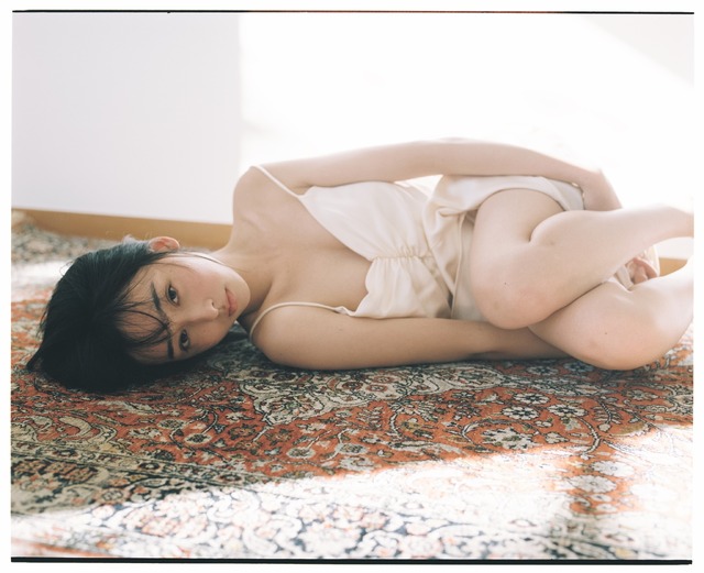 渚のん1stカレンダー（撮影 松岡一哲）