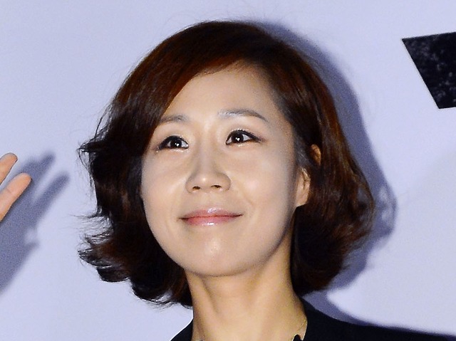 幸せ絶頂から一転…結婚1年で夫と死別、絶望した韓国女性タレントの処世術とは
