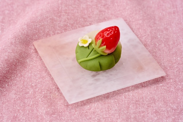 【菓匠 花見】上生菓子「苺」　540円