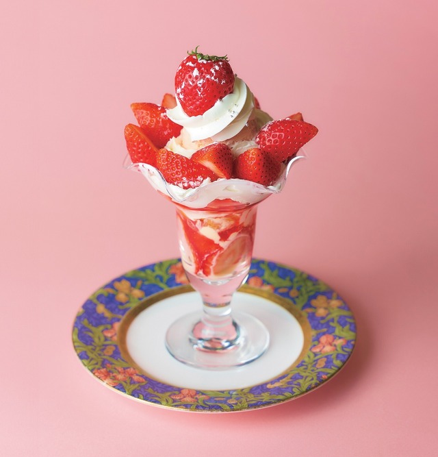 【ル・ポワール】贅沢いちごのパフェ　2,200円