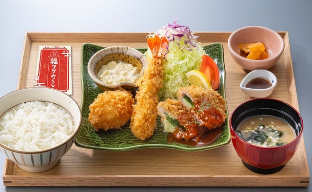 大戸屋・定食の日記念！『福アゲ三昧定食』定食価格　1,880円（税込）