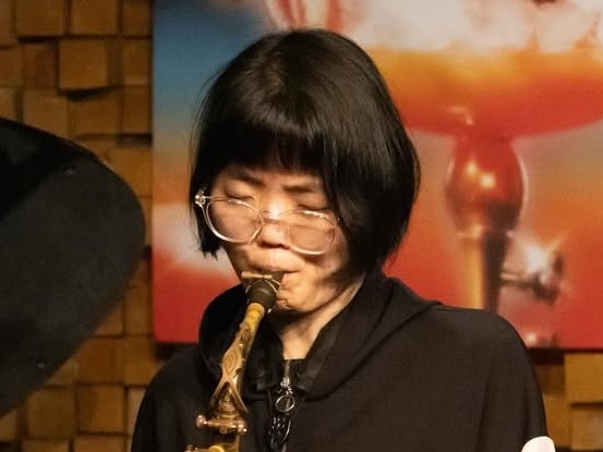 新年早々、訃報相次ぐ韓国…27歳の天才サックスプレーヤーが急逝　SNSでは新年の挨拶も