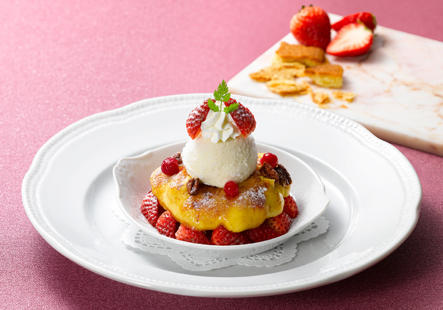 苺のパイ・ア・ラ・モード（税込 1,408円）