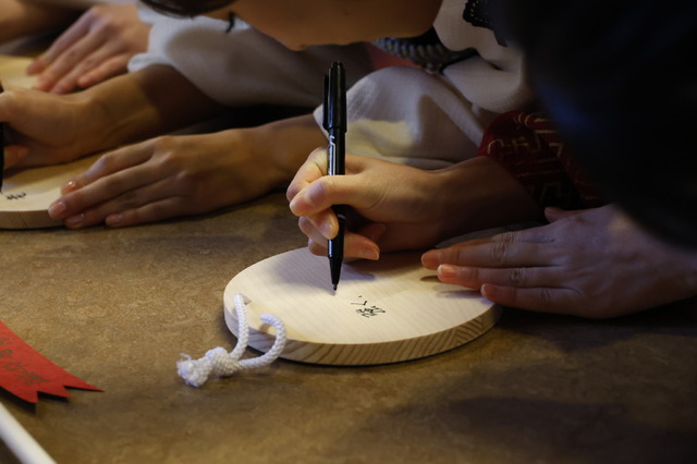 乃木坂46・乃木神社にて行われた成人式の様子（C）乃木坂46LLC