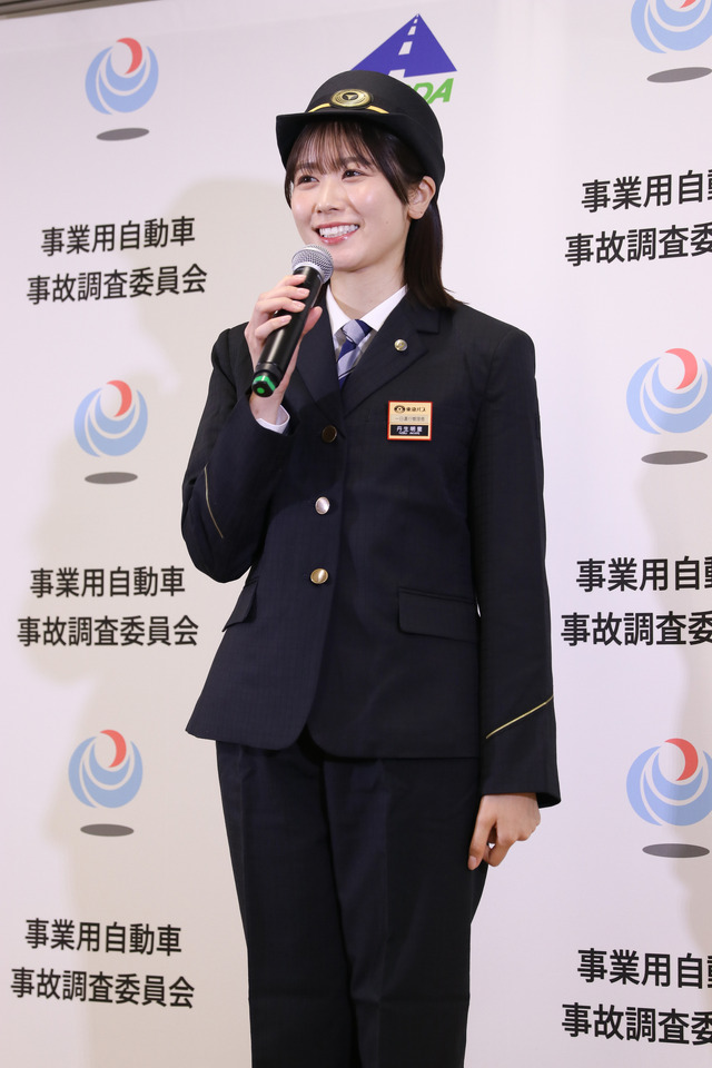 丹生明里【撮影／平木昌宏】