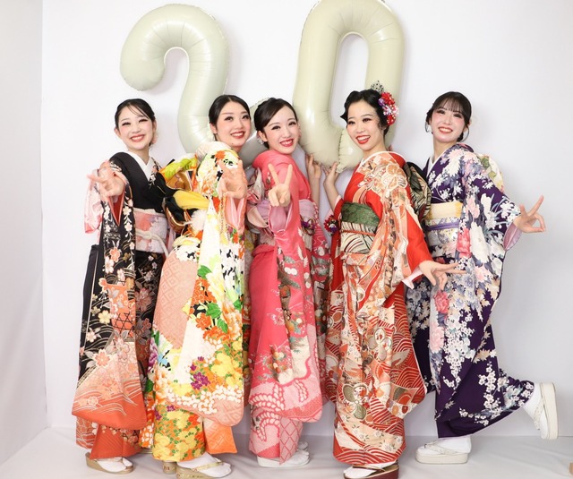 ハワイアンズダンシングチーム60期生（写真はハワイアンズの公式Xより）※運営会社より掲載許諾をいただいています