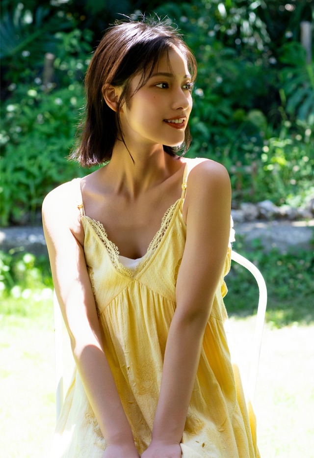 玉田志織 デジタル写真集『Into The Light~Another Edition~』撮影:丸谷嘉長（C）ワニブックス