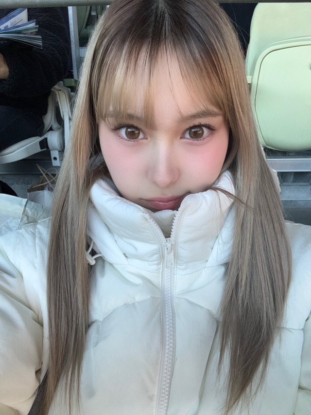 美麗-Bi-ray-・Emi（Emi公式インスタグラムより。）※所属事務所に掲載許可をもらってます