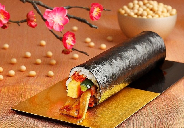 穴子一本恵方巻（1本：税込2,916円）