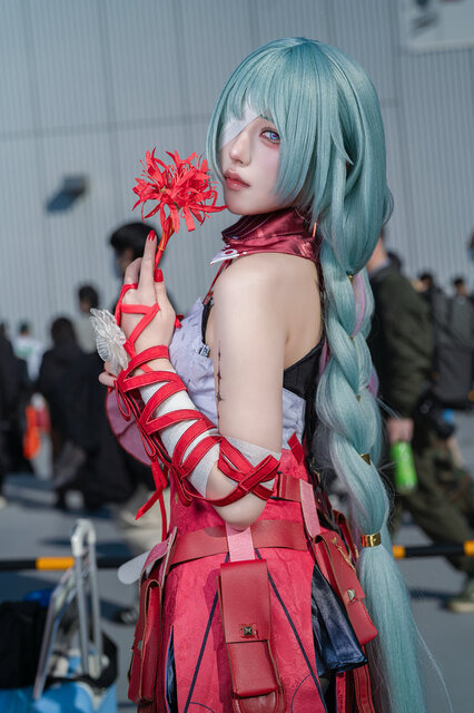 フローヴァ『鳴潮』／こりん（X：@c0rin_n5）