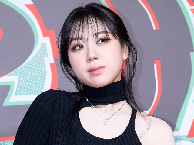 13kg減量に成功した韓国人気ラッパー、ガーターベルトで魅せた“攻めスタイリング”に視線集中