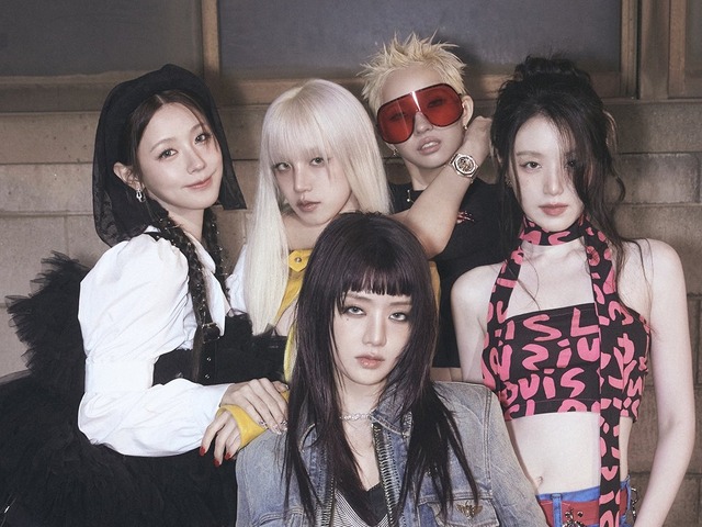 i-dle、“モノトーン”の世界観で新たな挑戦を予告…新曲『Mono』ティザー映像公開