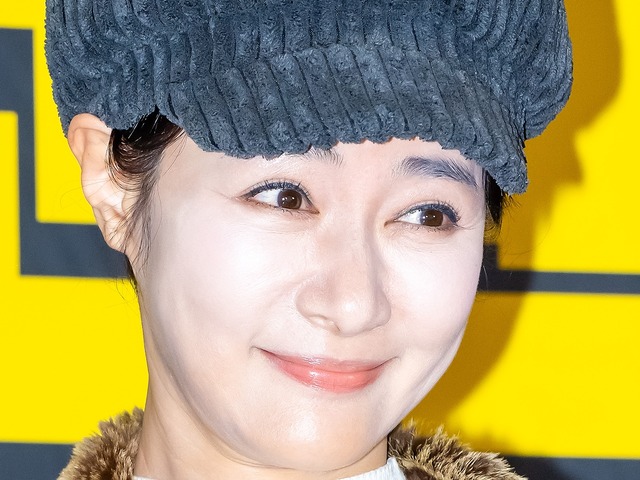 “完全な家庭にこだわり過ぎて命の危機も…元夫のDV・不倫に耐えた韓国女性アナウンサーの後悔