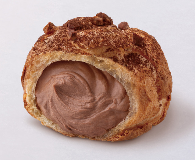 【ビアードパパ】生チョコシュー　340円（税込）