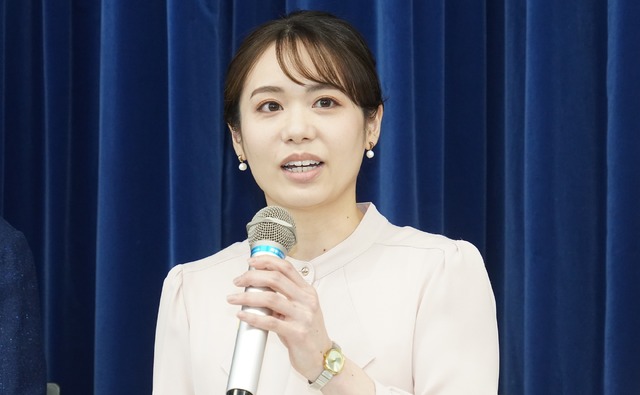 吉岡真央アナウンサー【写真：竹内みちまろ】