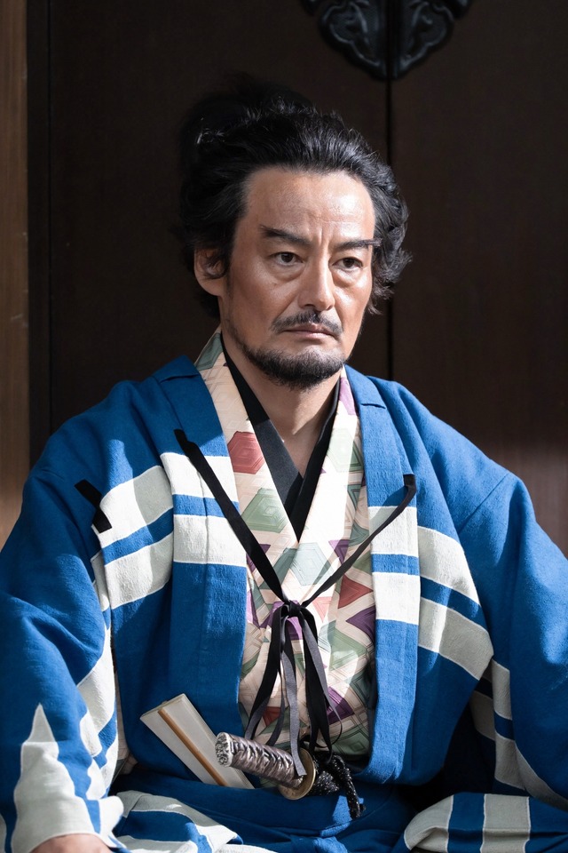 柴田勝家（山口馬木也）（C）NHK