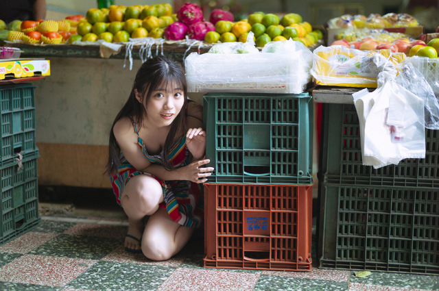 僕が見たかった青空 金澤亜美1st写真集「プロローグ」（東京ニュース通信社刊）撮影＝細居幸次郎