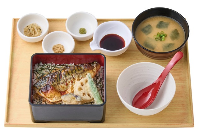 ～骨取りサバ使用～焼サバと天ぷらのまぶし定食　1,140円