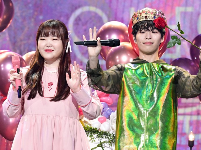 ビジュ激変で“痩身注射”も疑われた歌姫がさらにシュッと…韓国人気デュオ、新プロフィール写真公開