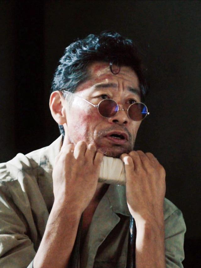 マスター・増野役／平山祐介（C）NHK