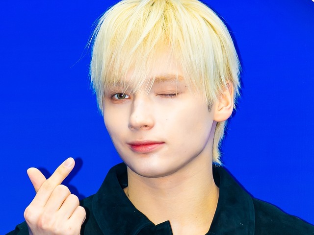 TXT・ヒュニンカイ、爽やかウィンクでファンのハートを射抜く！「ソウルファッションウィーク」に登場